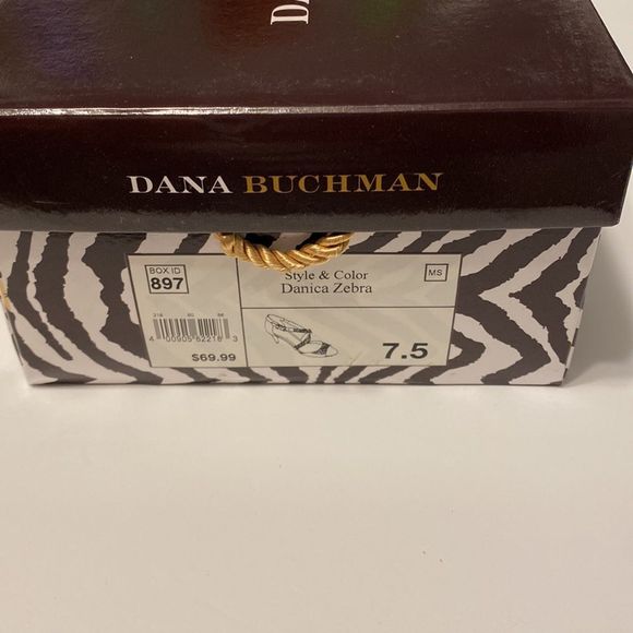 Dana Buchman High Heels Size 7.5 - Picture 4 of 4